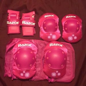 Knee pad set